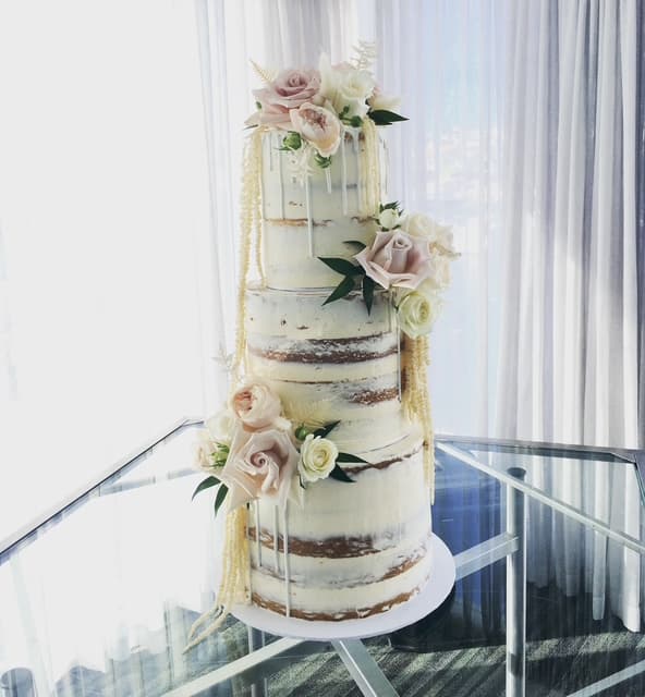 Del's Cake Designs wedding cake 14