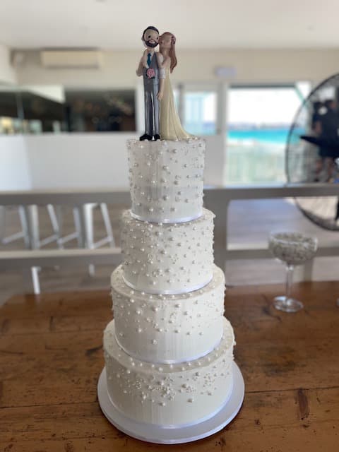 Del's Cake Designs wedding cake 8