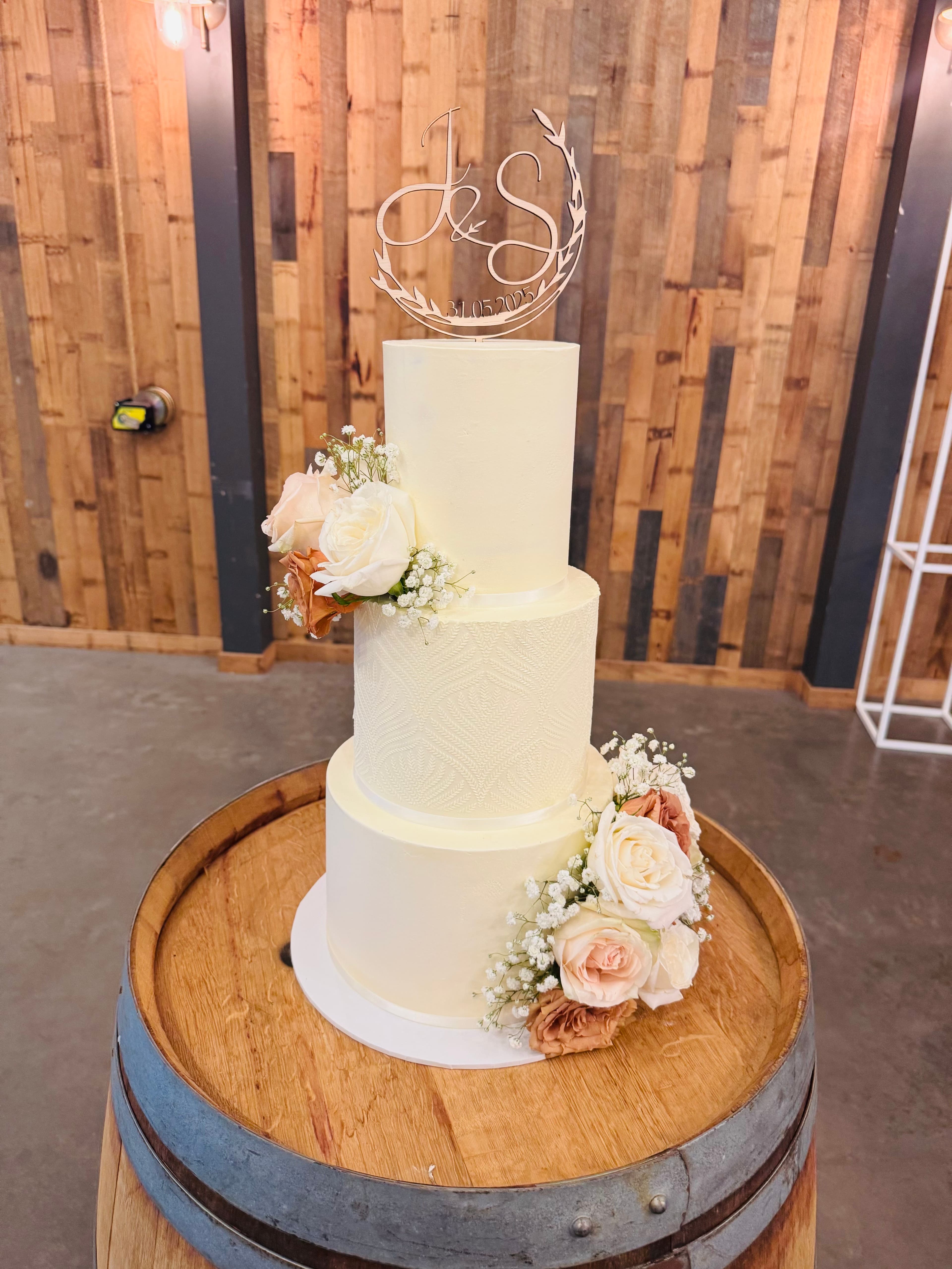 Gallery image 4 for Tannika's Creative Cakes wedding cakes in Perth