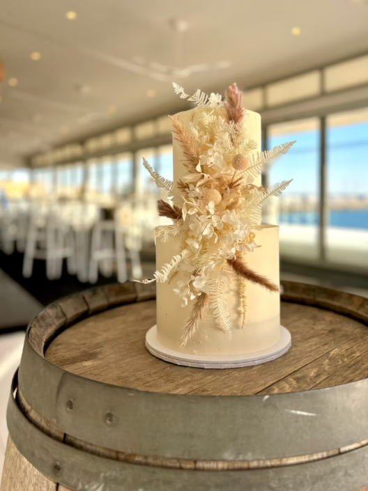 AR Sweets wedding cake 11