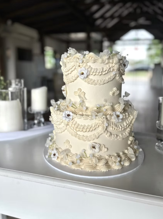 AR Sweets wedding cake 12