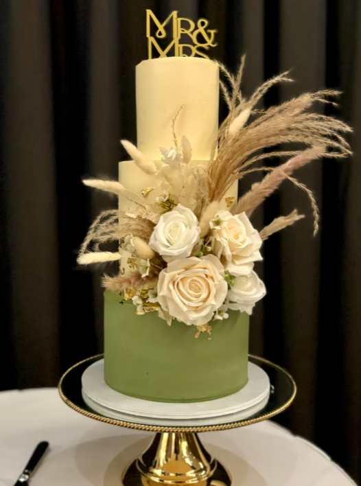 AR Sweets wedding cake 6