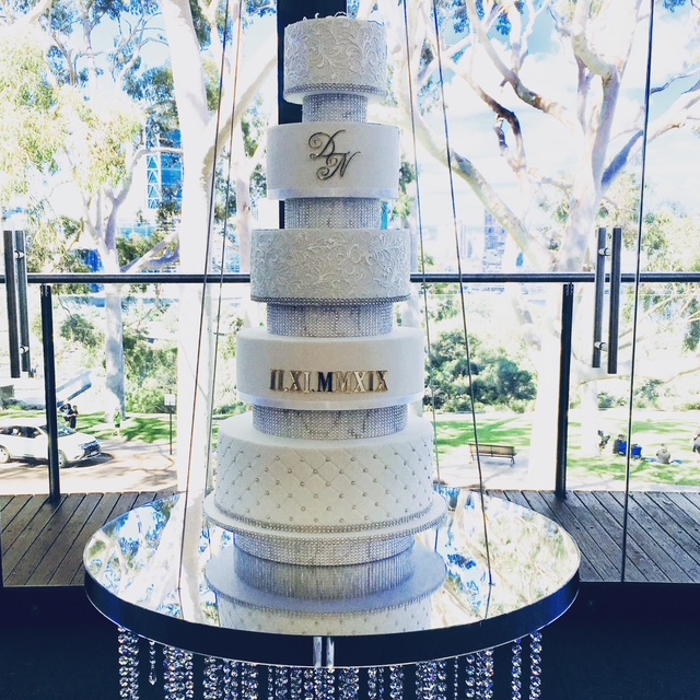 Del's Cake Designs wedding cake 15