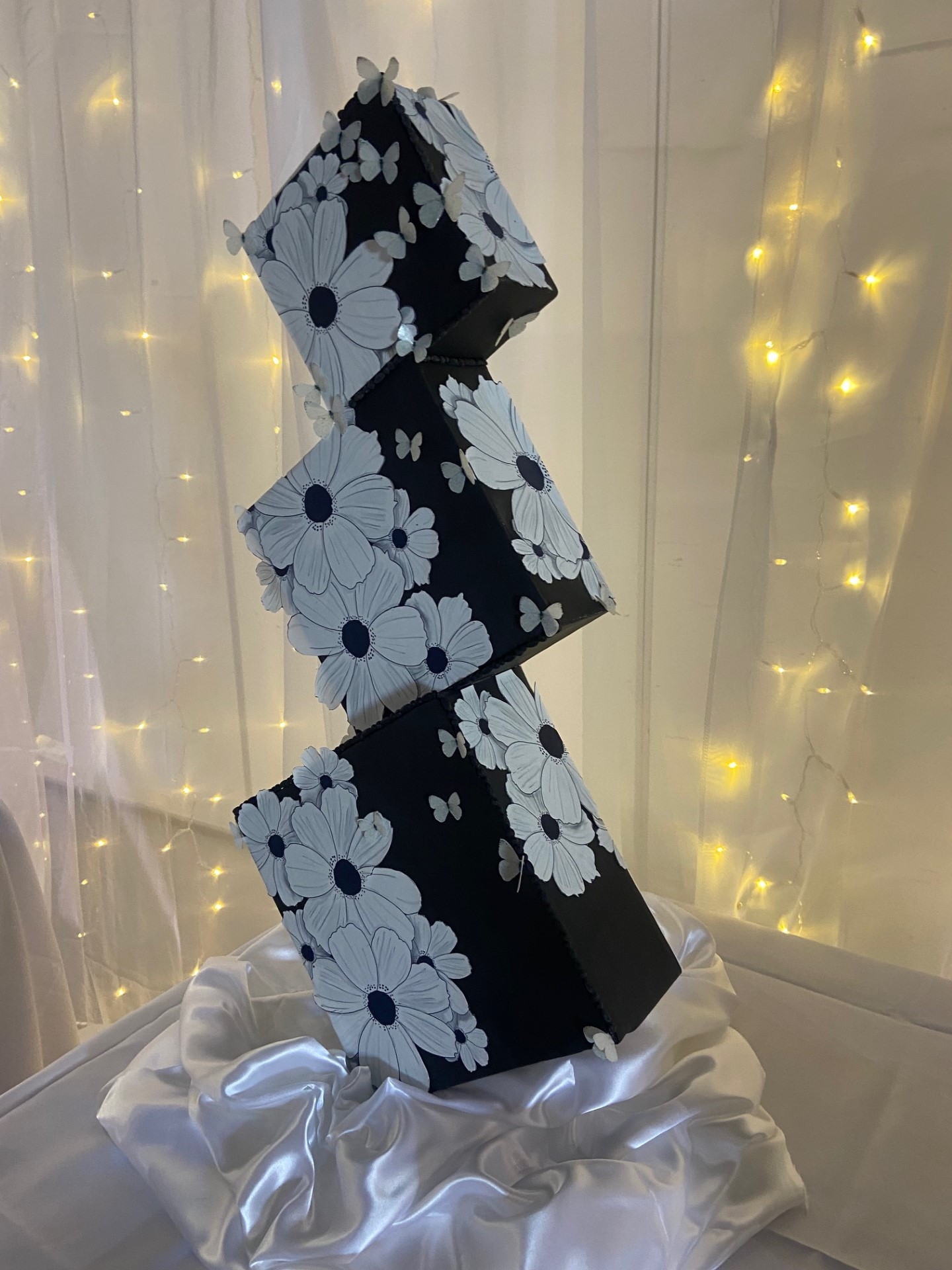 Simply Meant to Be wedding cake 5