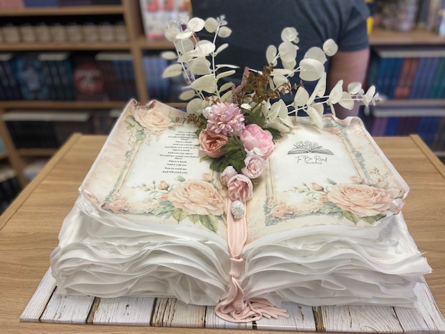 Simply Meant to Be wedding cake 9