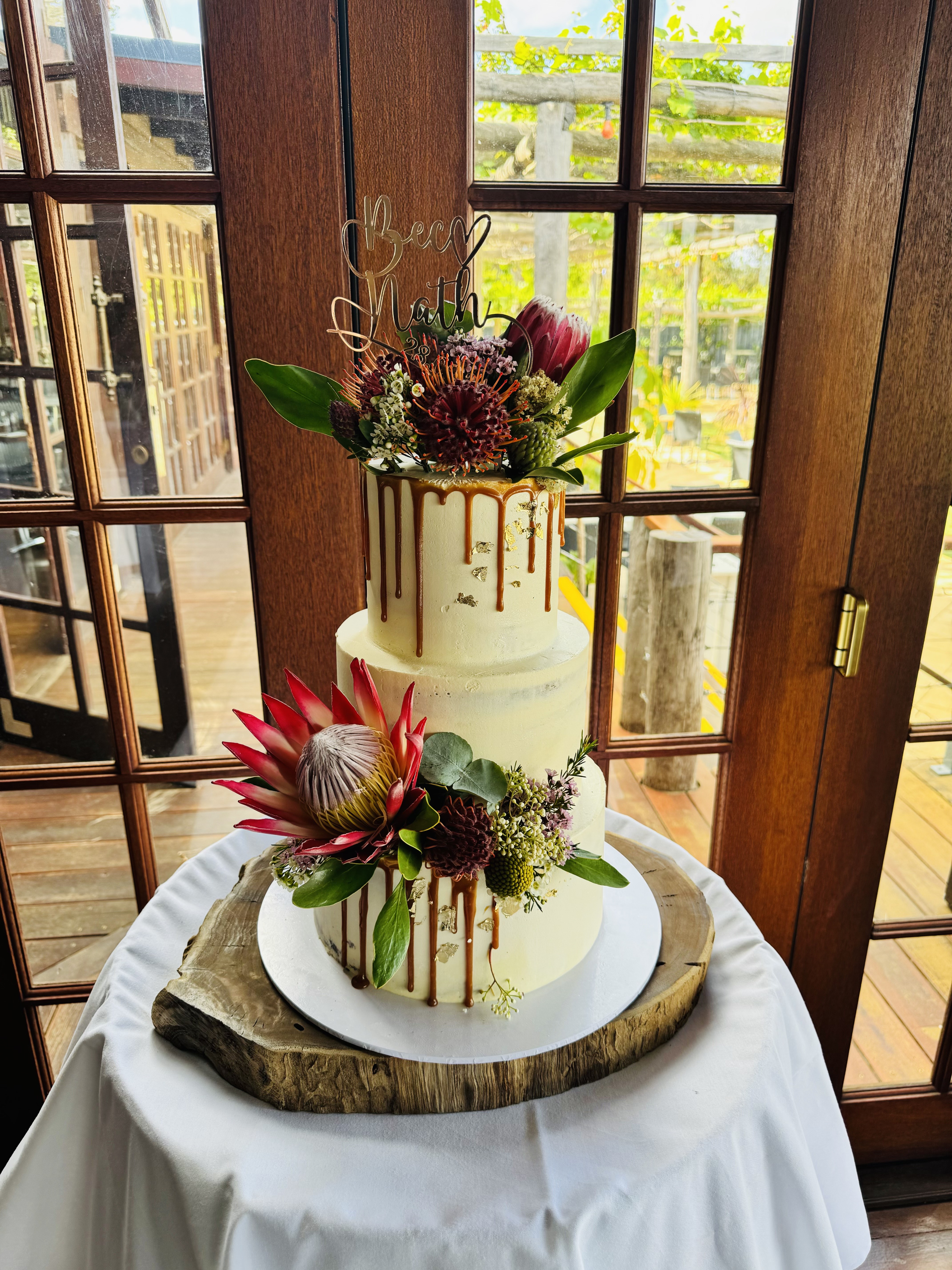 Tannika's Creative Cakes wedding cake 7