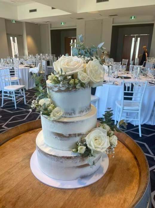 Vines Cakes wedding cake 11